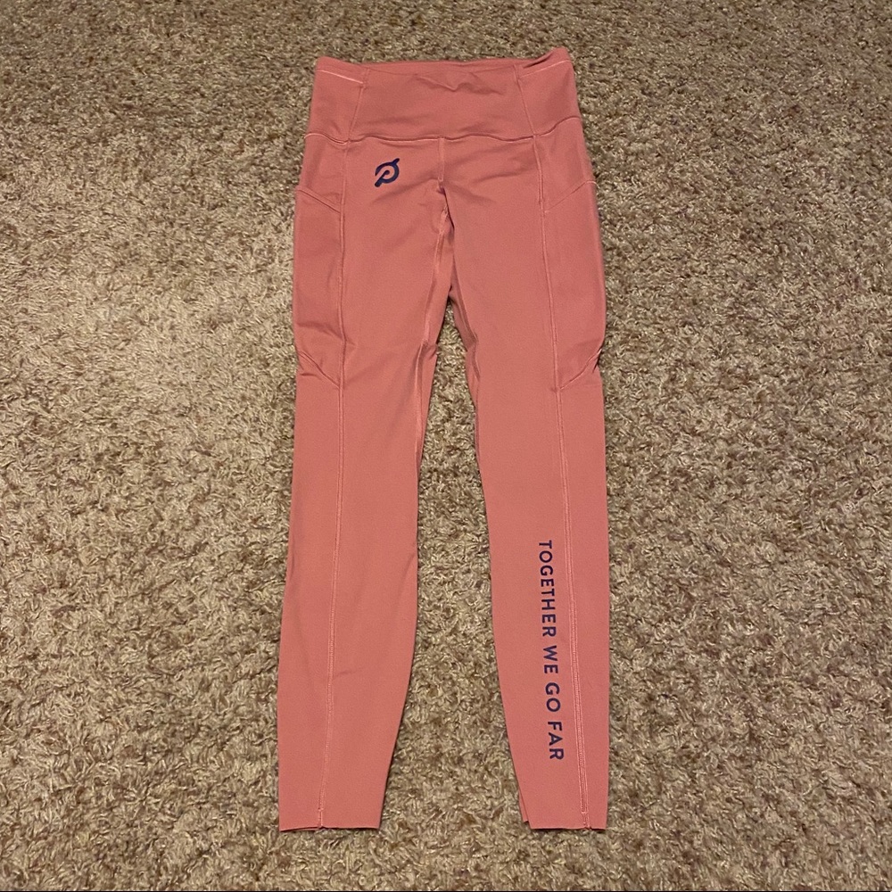 Peloton Lululemon Cherry Fast and Free Leggings